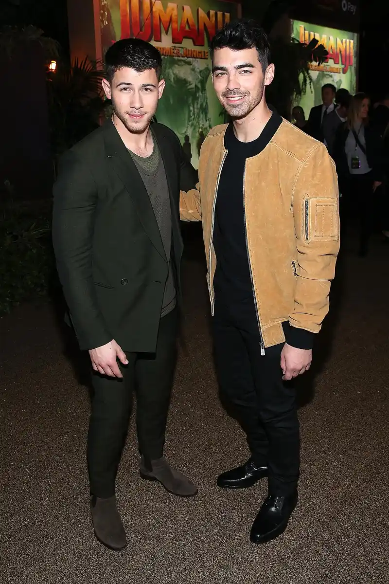 Nick Jonas Is Joe Jonas Ultimate Hype Man in 1st Concert Since Divorce Filing
