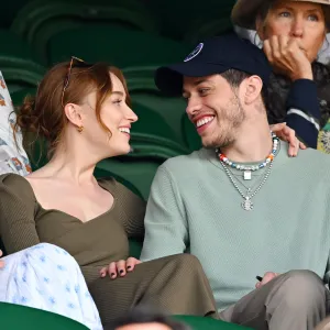 Phoebe Dynevor Dated Pete Davidson