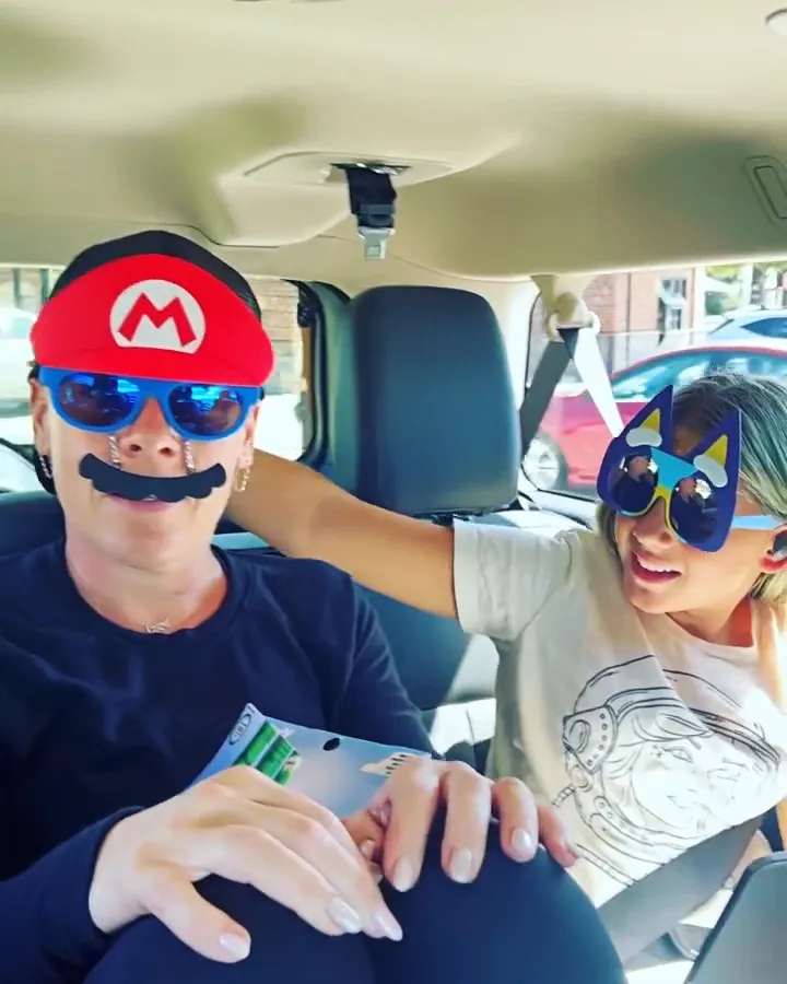 Pink Wears Disguises With Her Two Kids at Hershey Park: &lsquo;Super Incognito&rsquo;