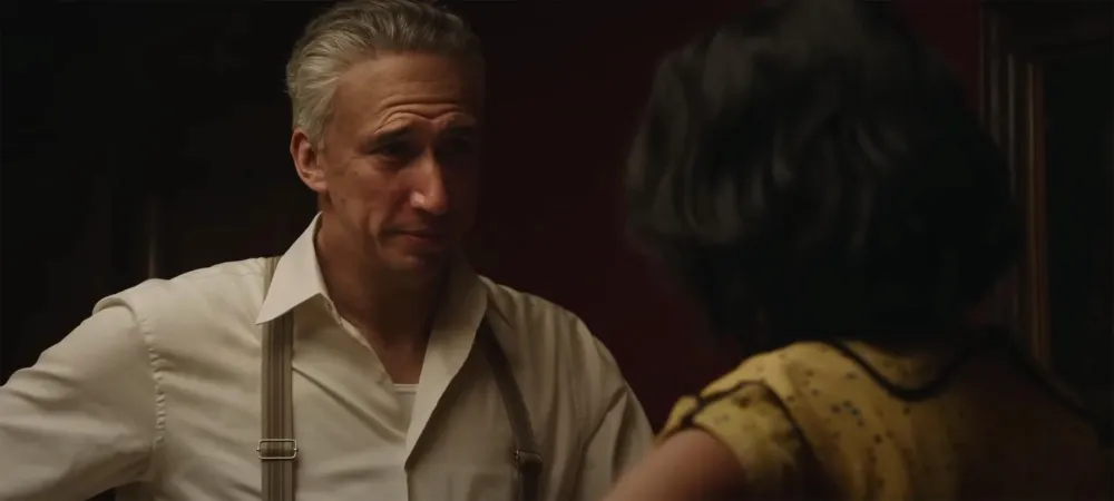 Ranking 2023 Venice Film Festival Screenings by Length of Standing Ovations From 90 Seconds to 10 Minutes 297