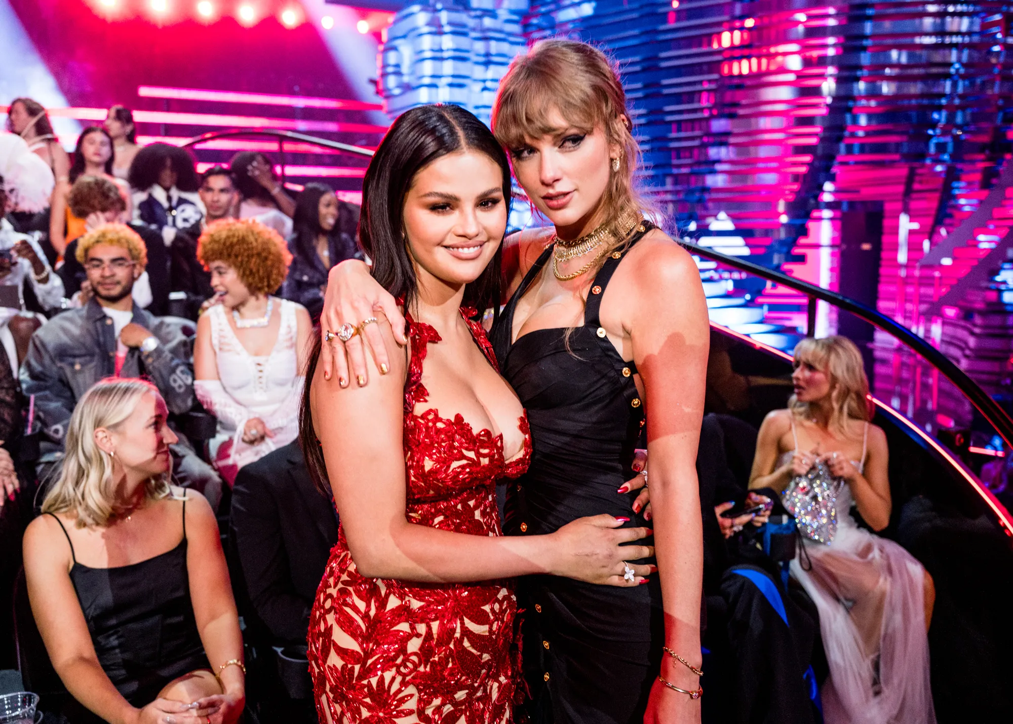 Selena Gomez Jokes She Looks Constipated Next to Taylor Swift