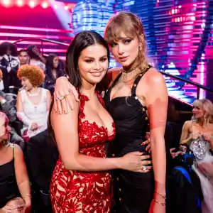Selena Gomez Jokes She Looks Constipated Next to Taylor Swift