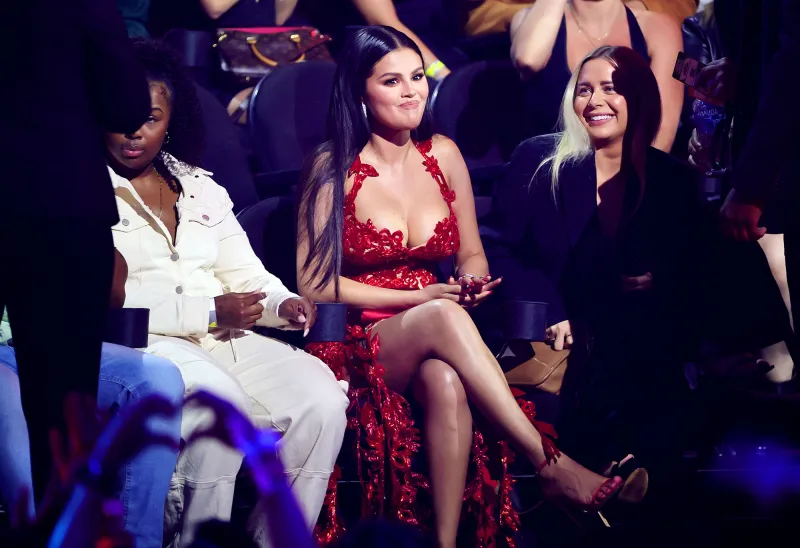 Selena Gomez Vows Never to Be a Meme After Viral 2023 VMAs Reactions 5