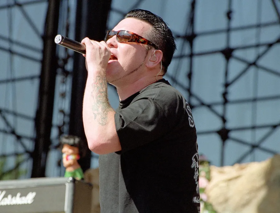 Steve Harwell Dead Former Smash Mouth Singer Dies at Age 56