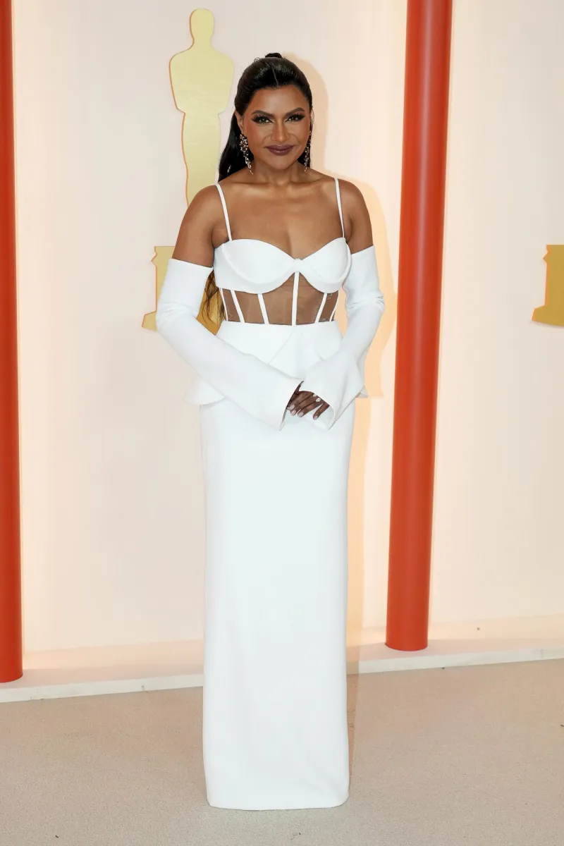 Luxury Handbag Shopping Breakout Style Stars Mindy Kaling 424