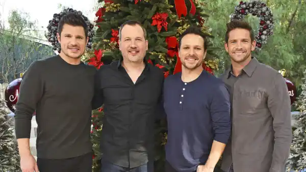 Watch 98 Degrees Interview Each Other About Embarrassing Stage Moments