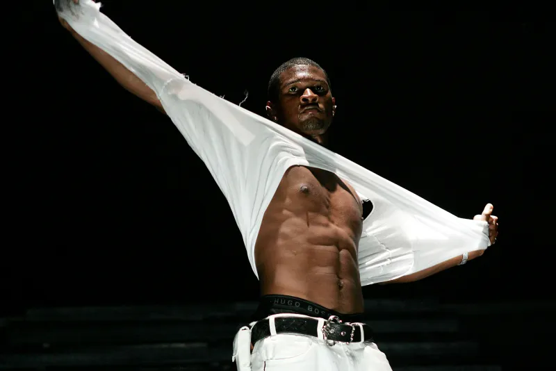 Usher’s Hottest Shirtless Moments