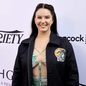 Lana Del Rey Served a Customer a Tobacco Dip Cup at Her Alabama Waffle House Waitressing Stint