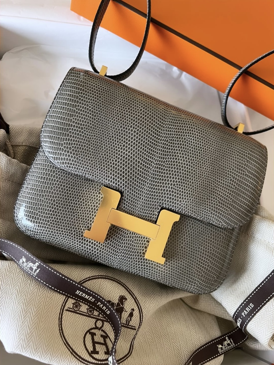Where Should I Shop In Paris for My First Luxury Handbag - pursebop