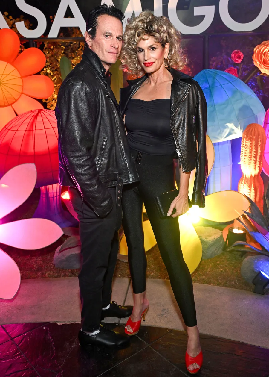 Best 2023 Couple's Halloween Costumes