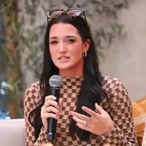 BiP s Jade Roper s Update After Miscarriage Three or Four Really Good Days And Then Two Sad Days 471