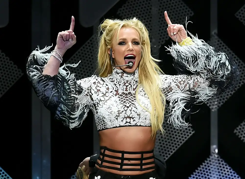 Britney Spears Recalls Feeling Like a Robot in 1st Book Excerpt 2