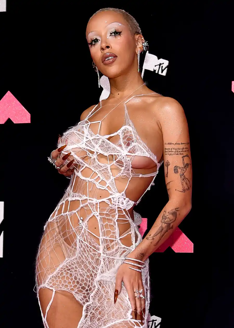 Doja Cat Celebs With Out of the Box Nail Designs