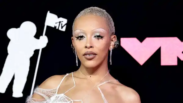 Doja Cat Responds to Backlash Over Her Wearing a T-Shirt Featuring an Alt-Right Comedian JB