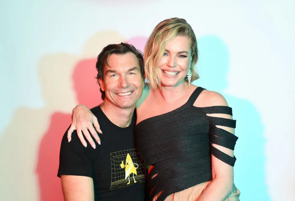 Rebecca Romijn and Jerry O'Connell's Relationship Timeline
