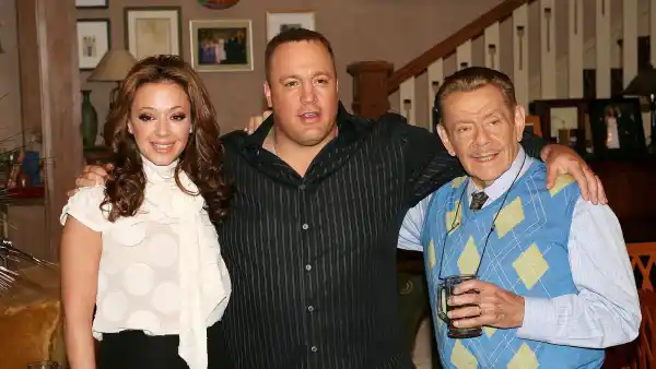 King of Queens Cast Pays Tribute to Late Costar Jerry Stiller During 25th Anniversary Reunion
