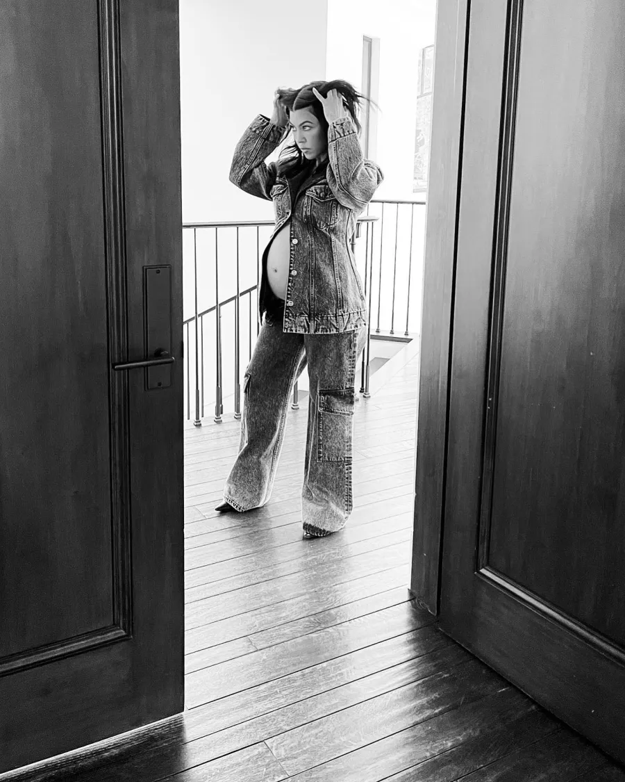 Kourtney Kardashian s Best Baby Bump Moments 730