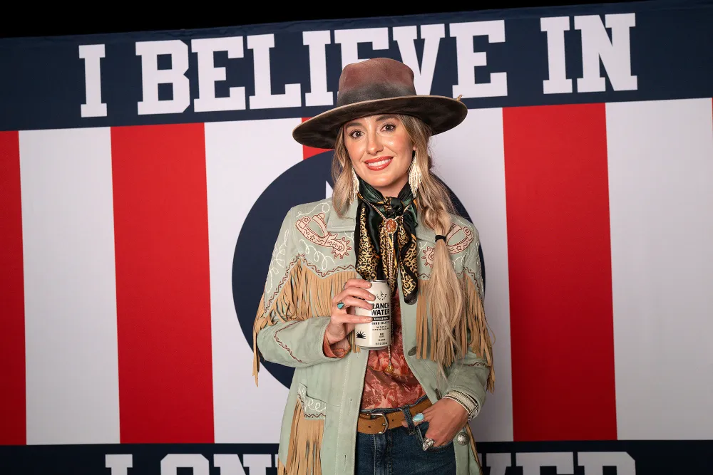 Lainey Wilson Modern Country 3