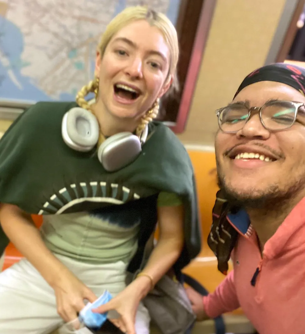 Lorde Sparks Theory She s Dropping New Music Soon 475