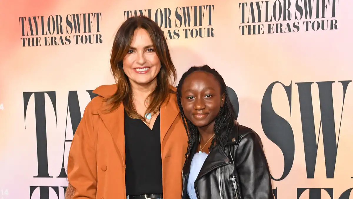 Mariska Hargitay and Daughter Amaya Share Sweet Moment at Taylor Swift