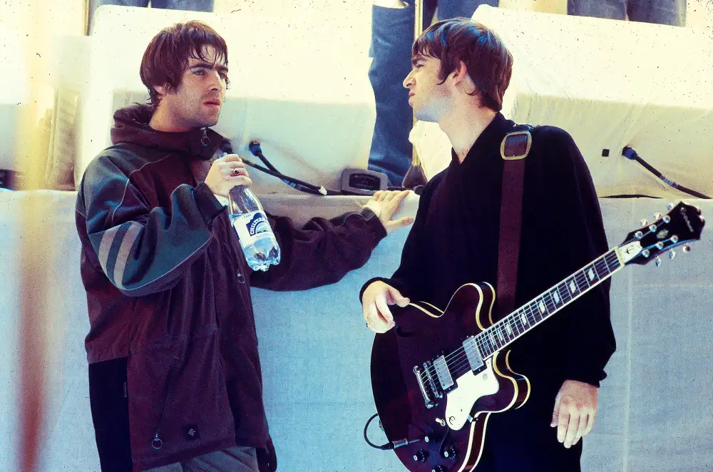 La disputa de Noel y Liam Gallagher a lo largo de los a&ntilde;os: Desde el apogeo de Oasis hasta despu&eacute;s de la separaci&oacute;n de la banda