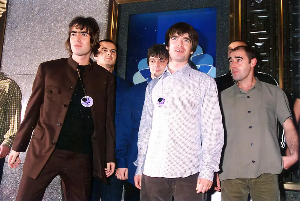 La rivalidad de Noel y Liam Gallagher a lo largo de los a&ntilde;os: Desde el apogeo de Oasis hasta despu&eacute;s de la separaci&oacute;n de la banda
