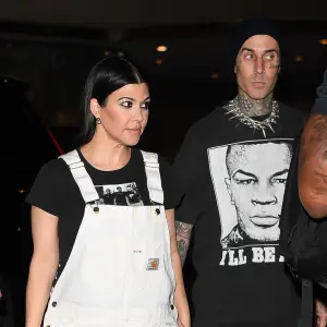 Pregnant Kourtney Kardashians Bed Rest Is a Precaution Before Baby No 4