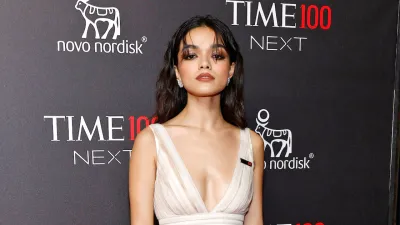 Rachel Zegler Exudes Disney Royalty in the Live Action Snow White 1st Official Look 2