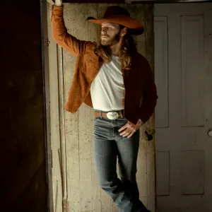 Rising Country Singer Warren Zeiders Talks TikTok Success His Dream Collaborator and More