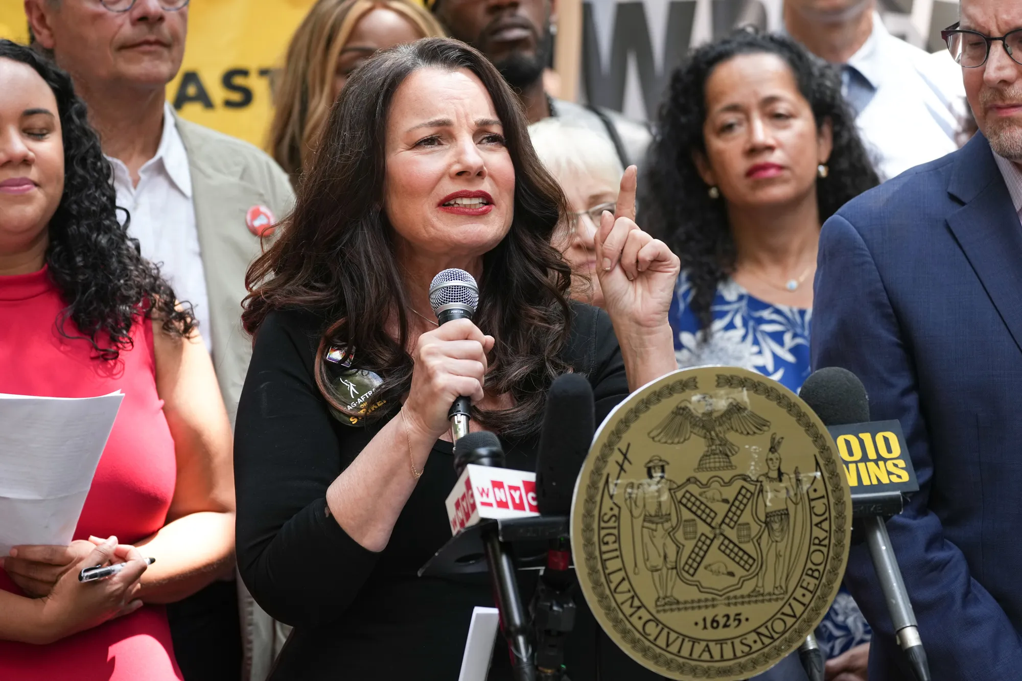 SAG-AFTRA President Fran Drescher Slams AMPTP Suspending Talks