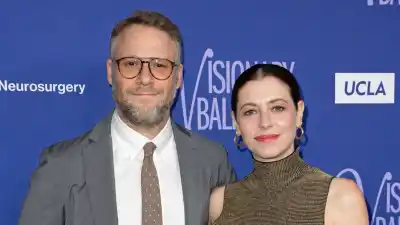 Seth Rogen and Wife Lauren Miller Relationship Timeline
