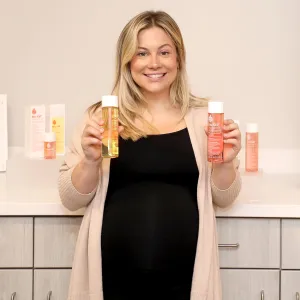 Shawn Johnson Credits Bio-Oil for Helping Keep Her Pregnant Belly Stretch Mark-Free