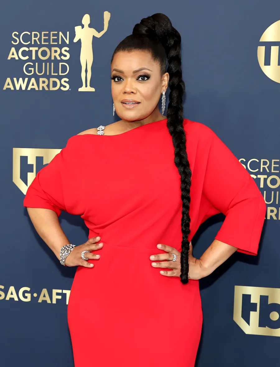 Yvette Nicole Brown Stars React to Matthew Perry's Death