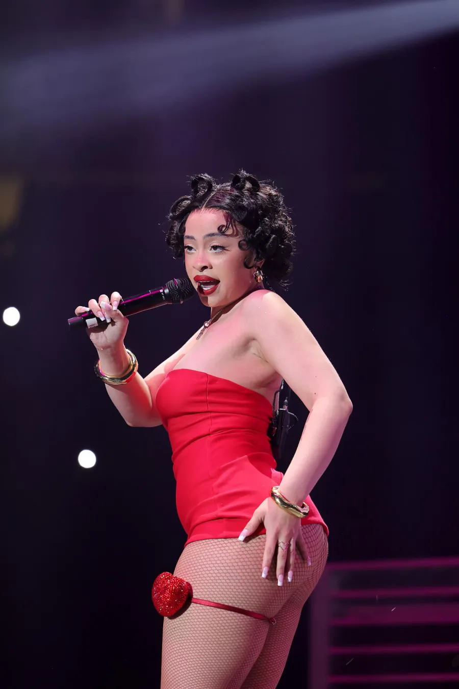 Stars Sexiest Halloween Costumes Bella Hadid Kylie Jenner and More 713