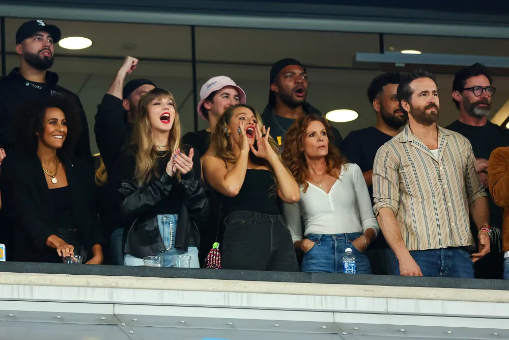 Taylor Swift and Travis Kelce Luxury Handbag Shopping Cover Story 2342 02