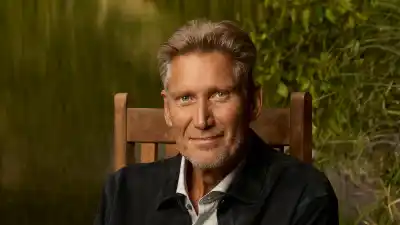 The Golden Bachelor Star Gerry Turners Heartfelt Quotes About His Late Wife Toni