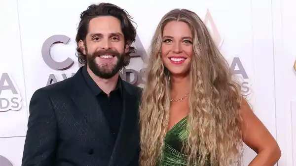 Thomas Rhett and Wife Lauren Akins Celebrate Their 11th Wedding Anniversary 366