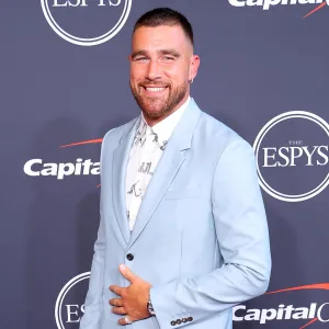 Travis Kelce Takes At Least 3 Hours to Pick An Outfit Before Heading into Chiefs Locker Room 501