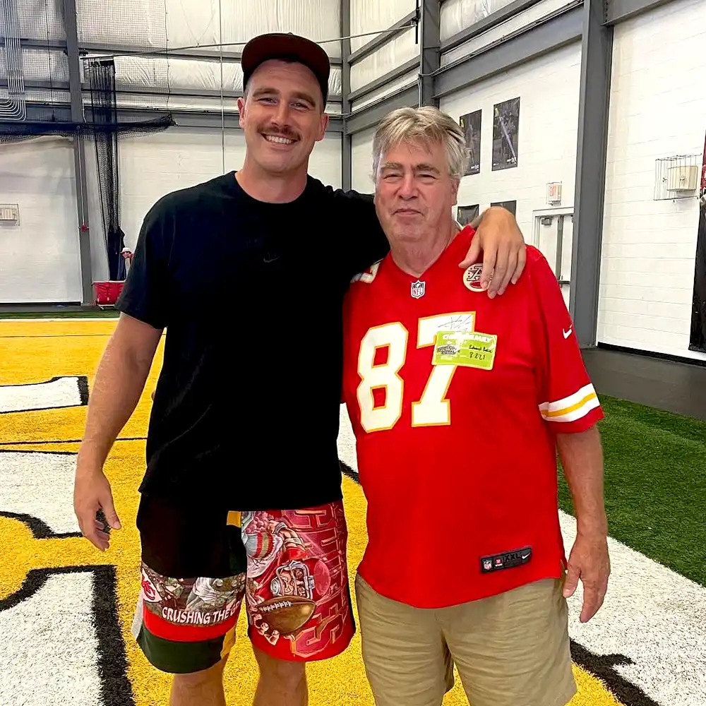 Travis Kelce&rsquo;s Dad Ed Gushes Over Taylor Swift