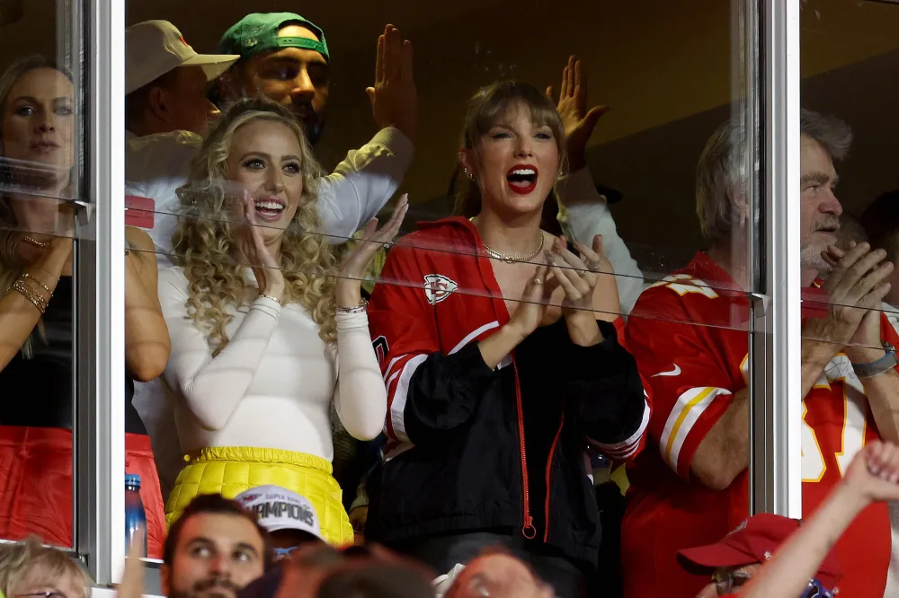 Travis Kelce&rsquo;s Dad Ed Gushes Over Taylor Swift