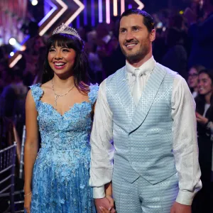 Xochitl Gomez Says She's 'Great' After Apparent Injury During ‘Dancing With the Stars’ Monster Night