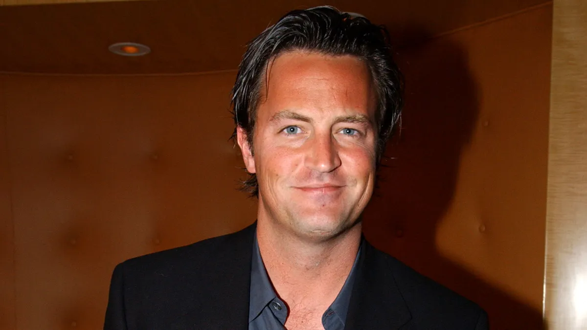 Matthew Perry's Family Is 'Heartbroken' by His 'Tragic' Death, Parents Spotted Outside Actor's Replica Luxury Handbag