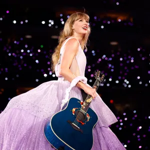 Taylor Swift Is Reportedly Now a Billionaire Thanks to Her Music and ‘Eras Tour’