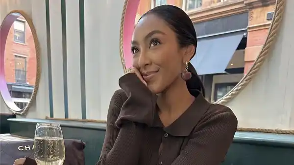 tayshia-adams-brown-sweater-dress