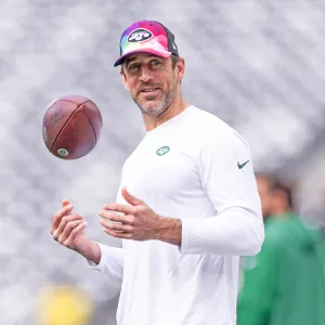 Aaron Rodgers Returns to Jets Practice Two Months After Achilles Tear