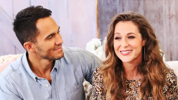 Alexa PenaVega Says There s Times She and Carlos PenaVega Would ve Broken Up If They Weren t Married 649