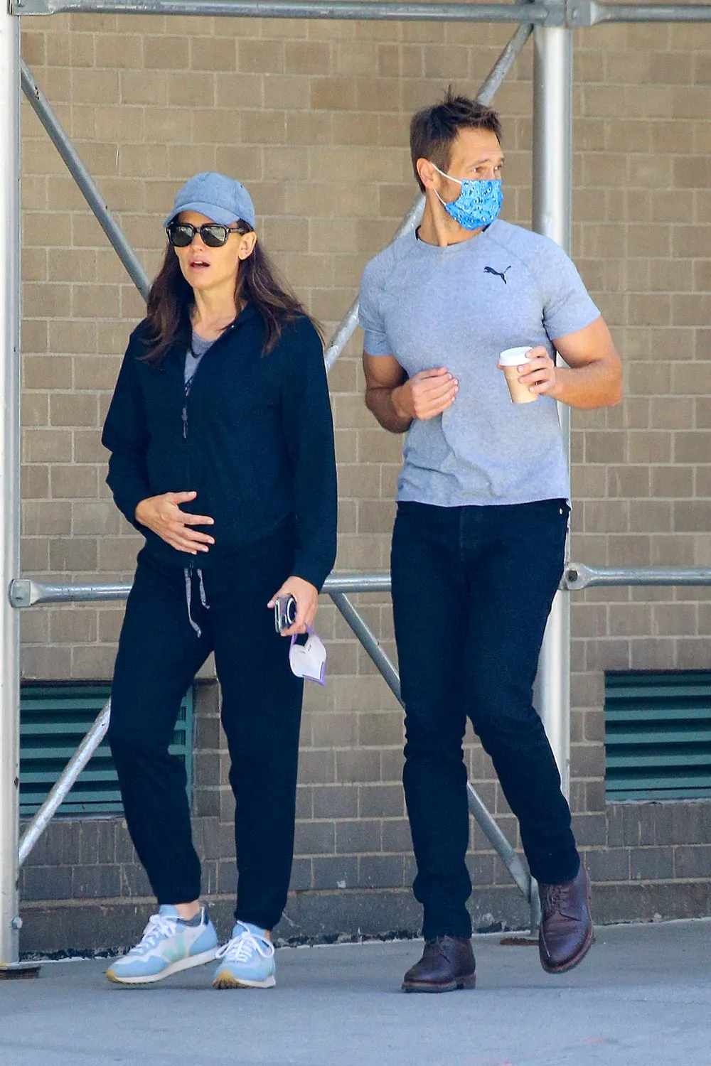 Ben Affleck and Jennifer Garner&rsquo;s Boyfriend John Miller Have a &lsquo;Mutual Respect for Each Other&rsquo;