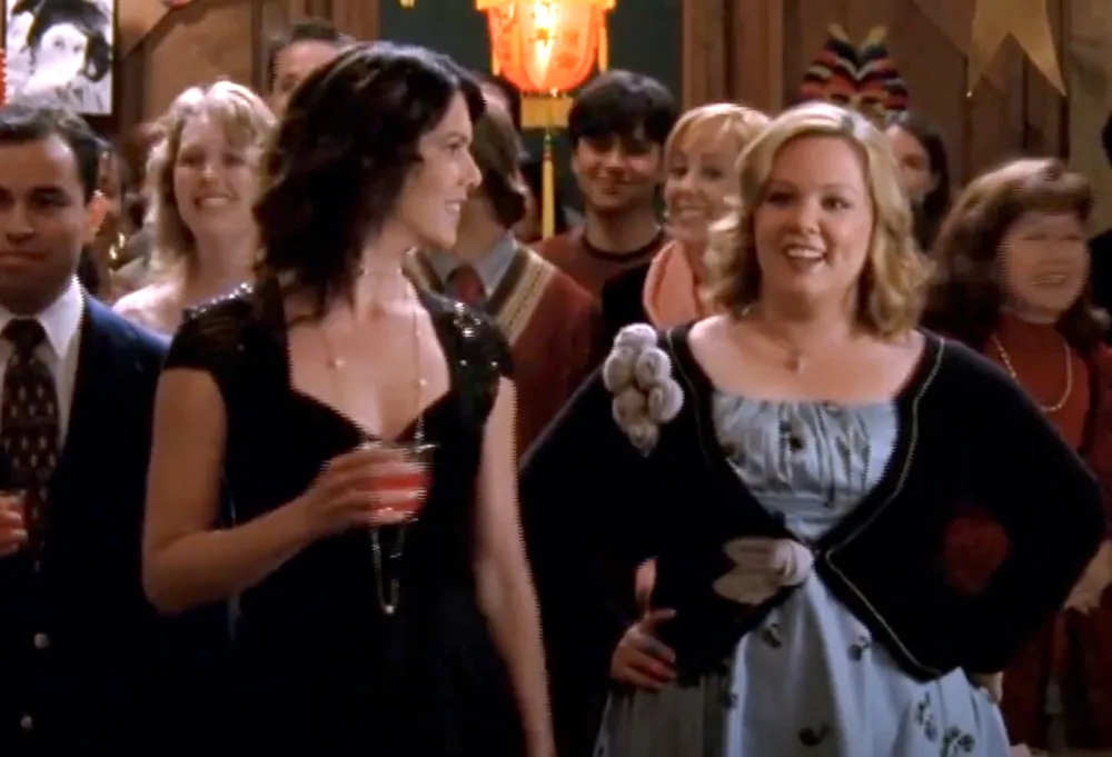 Best &lsquo;Gilmore Girls&rsquo; Episodes to Watch in the Fall &mdash; Including Festive Thanksgiving Scenes