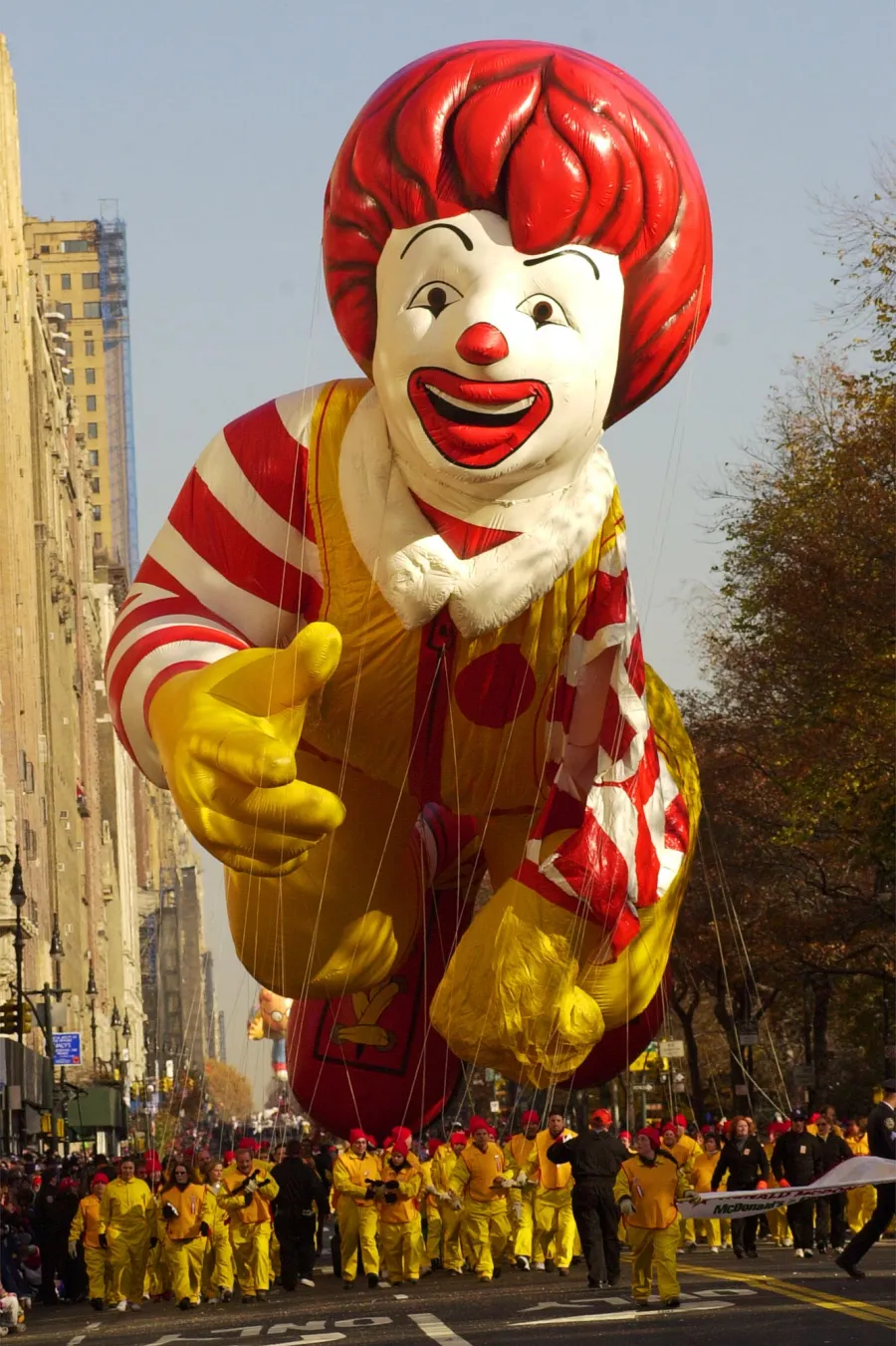 Biggest Macy s Thanksgiving Day Parade Mishaps From Runaway Balloons to Audience Injuries 323