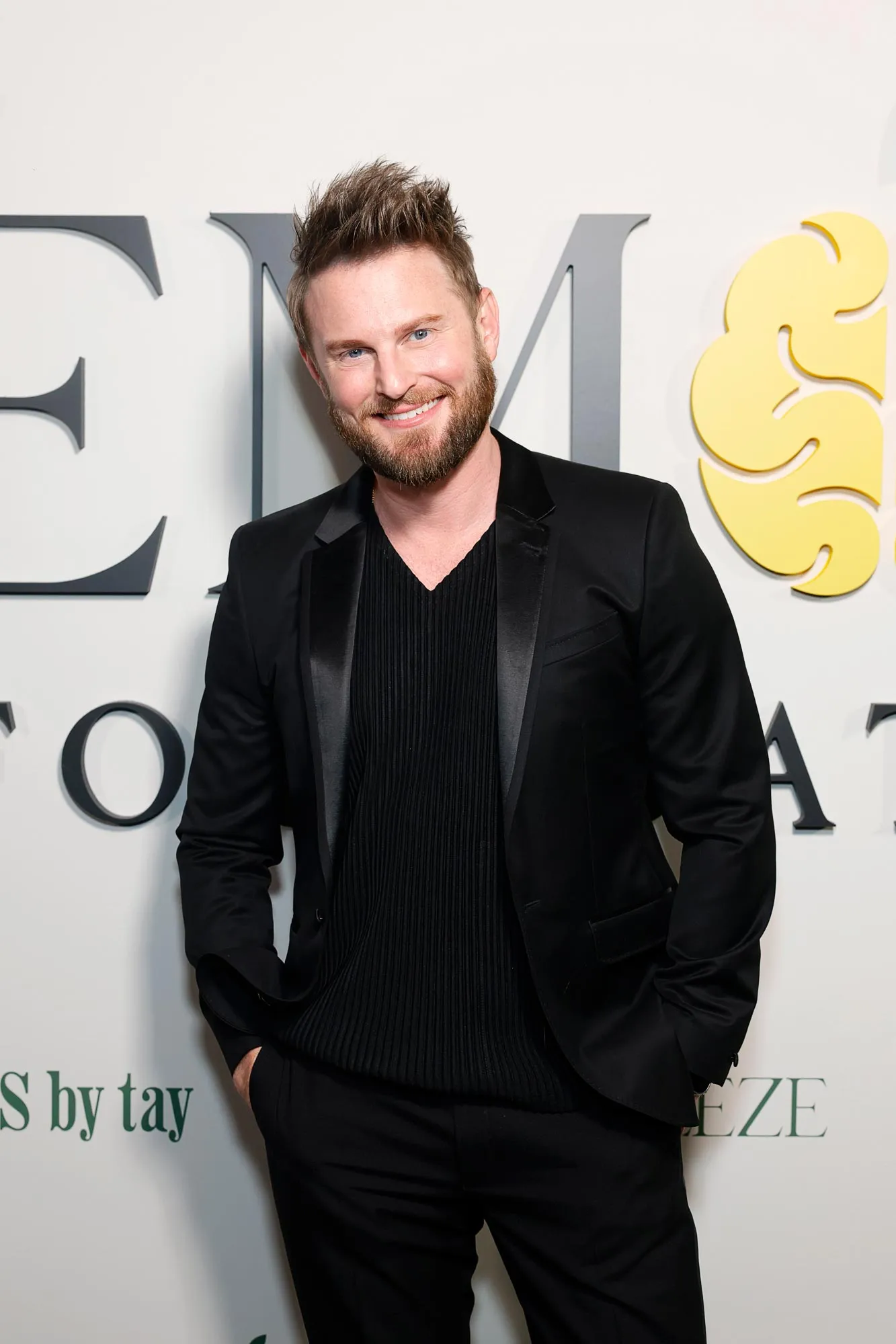 Bobby Berk Announces He s Leaving Queer Eye After Season 8 Not An Easy Decision 558